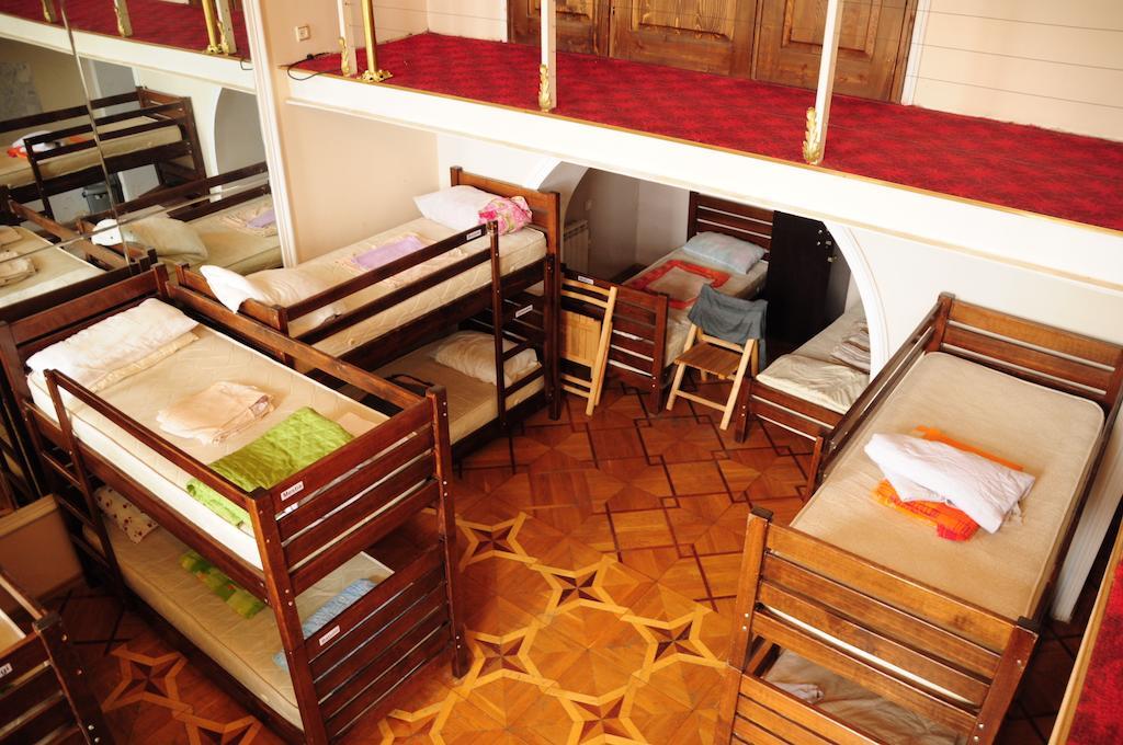 Tbilisi Friends Hostel Bilik gambar